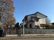 Villa in vendita a Vernate MI