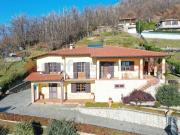 Villa in vendita a Villa Collemandina LU