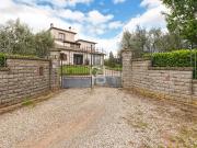Villa in vendita a Viterbo, Semicentro