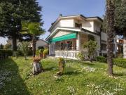 Villa in vendita di 165 m² in Via XXV Aprile, 16