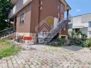 Villa in vendita di 216 m² in Vicolo F. Goldaniga