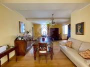 Villa in vendita di 237 m² in Via Nino Bixio