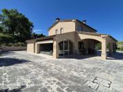 Villa in vendita di 269 m² in Via Urbinate, 319