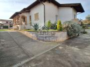 Villa in vendita di 300 m² in Via Roma