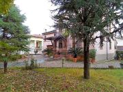 Villa in vendita di 384 m² in Via Anselmo Cessi