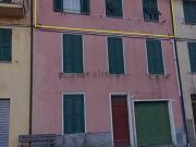 Villa in vendita di 65 m² in Via Capitano de Guglielmi, 5