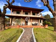 Villa in vendita, Forte dei Marmi centro