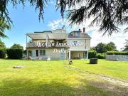 Prestigiosa villa di 435 mq in vendita Via Amerigo...