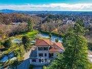 Prestigiosa villa di 1000 mq in vendita, Via Salve...