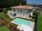Villa in vendita Via San Zeno, Desenzano del Garda,...