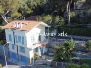 Villa in vendita Viale dei Pepi, Ospedaletti, Liguria