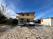 Villa in Via Lago di Fogliano