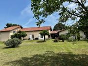 Villa indépandante avec double garage et T2