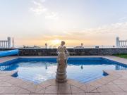 Villa independiente de 3 dormitorios en Playa La Arena...