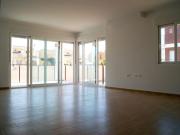 Villa independiente personalizable con terrazas y porche