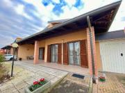 VILLA INDIPENDENTE + 2 BOX – Cod. 7054