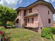 VILLA INDIPENDENTE CON GIARDINO ED AREA DI PERTINENZA