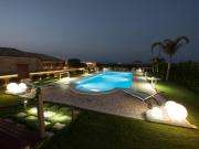 Villa indipendente PLURILOCALE in affitto a Ispica Rg