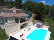 Villa individuelle avec piscine à débordement