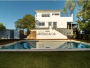 Villa Isolada com Piscina e 4 Suítes no Sitio dos Eirões...