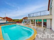 Villa jumelle avec piscine et appartement indépendant