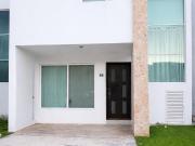 Villa la ceiba cerca de mayab en merida amueblada