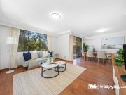 Villa liked Spacious Garden Apartment with 2 private...