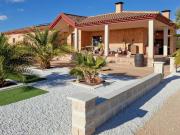 Villa lista para entrar a vivir con piscina cerca de...