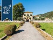 Villa Lucca Lucca DLS68266701