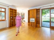 Villa mit 6 Zimmern in Grünlage in Schwechat