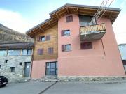 Villa mit Hallenbad im Zentrum des Dorfes