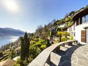 Villa mit herrlichem Seeblick