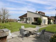 Villa mit Seesicht und mit separatem Bauland an sehr...