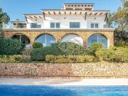 Villa Moana, ofrece 411 m2 construidos sobre una parcela...