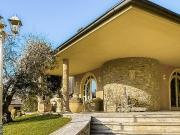 Villa moderna a Montopoli in Val d'Arno, Toscana...