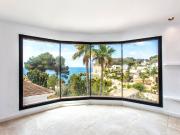 Villa moderna con vistas al mar en Cala Advocat...