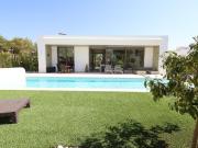 Villa moderna en Las Colinas Golf