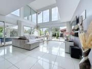 Villa moderne 160 m², 6pièces, 650 m² terrain piscine