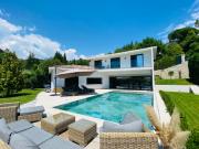 Villa moderne 5 pièces de 230m2 à Saint Paul de Vence