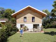 Villa moderne entre lac et montagnes