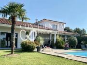 Villa néo provençale, village prisé autour d'Aix en...