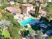 Villa néo provencale de 205 m² avec piscine