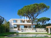 Villa neuve avec pool house vue sur la mer