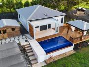 Villa neuve avec vue mer, piscine et bungalow indépendant