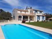 Villa Ollières 9 pièces 235 m² 235m² Saint Maximin la...