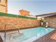 Villa pareada en venta en Nerja, zona Almijara. Piscina...