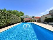 VILLA PLAIN PIED 212 M2 AVEC PISCINE CHAUFFÉE, DOUBLE...