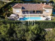 VILLA PLAIN PIED VUE MER INTERIEUR MODERNE