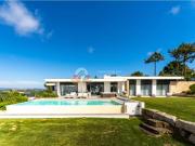 VILLA PLAN PIE. MODERNA, PISCINA, JACUZZI, EXCELLENTE...