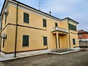 Villa plurifamiliare in vendita a Alessandria